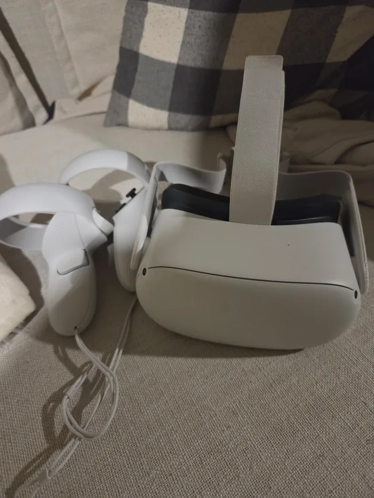 Meta Quest 2 VR Headset