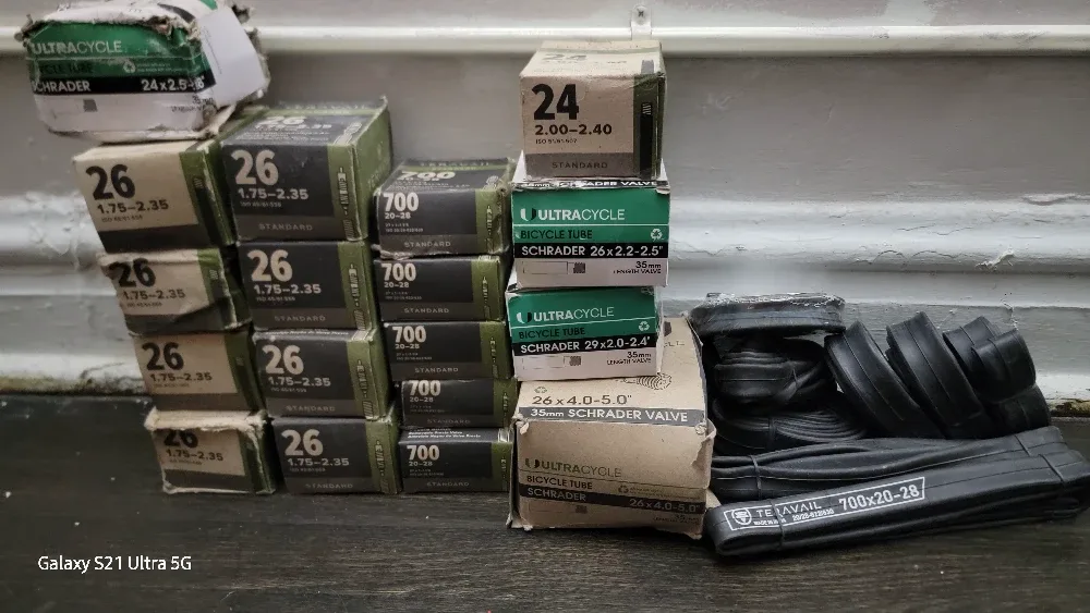 Bicycle Inner Tubes: Teravail, Ultracycle, 24/26/700 image indicator(2)