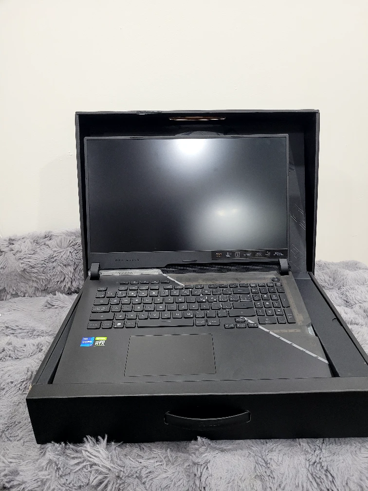 ASUS ROG Strix Gaming Laptop - photo 2