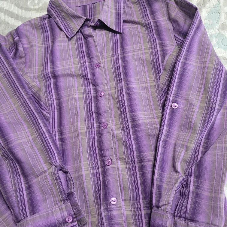 Ladies Size Small Petite Top image indicator(3)