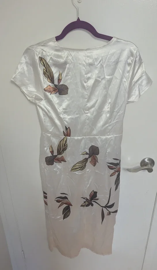 Brand New White Floral Print Dress - Women's Size Medium image indicator(5)