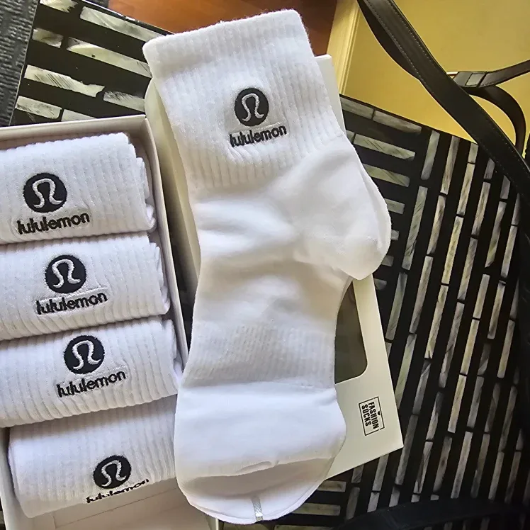 Lululemon White Socks, Size M/L