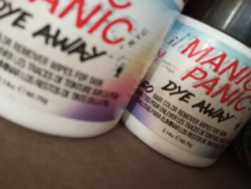 Manic Panic Dye Away Wipes image indicator(2)