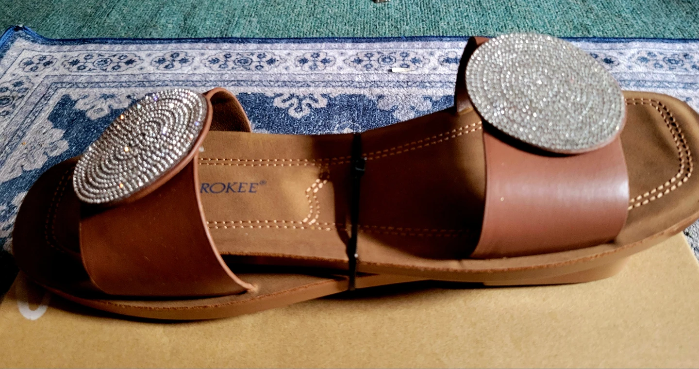 Cherokee Brown Sandals - Size 8 - photo 3