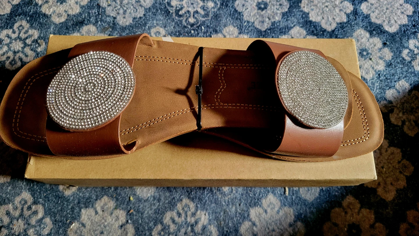 Cherokee Brown Sandals - Size 8 - photo 4