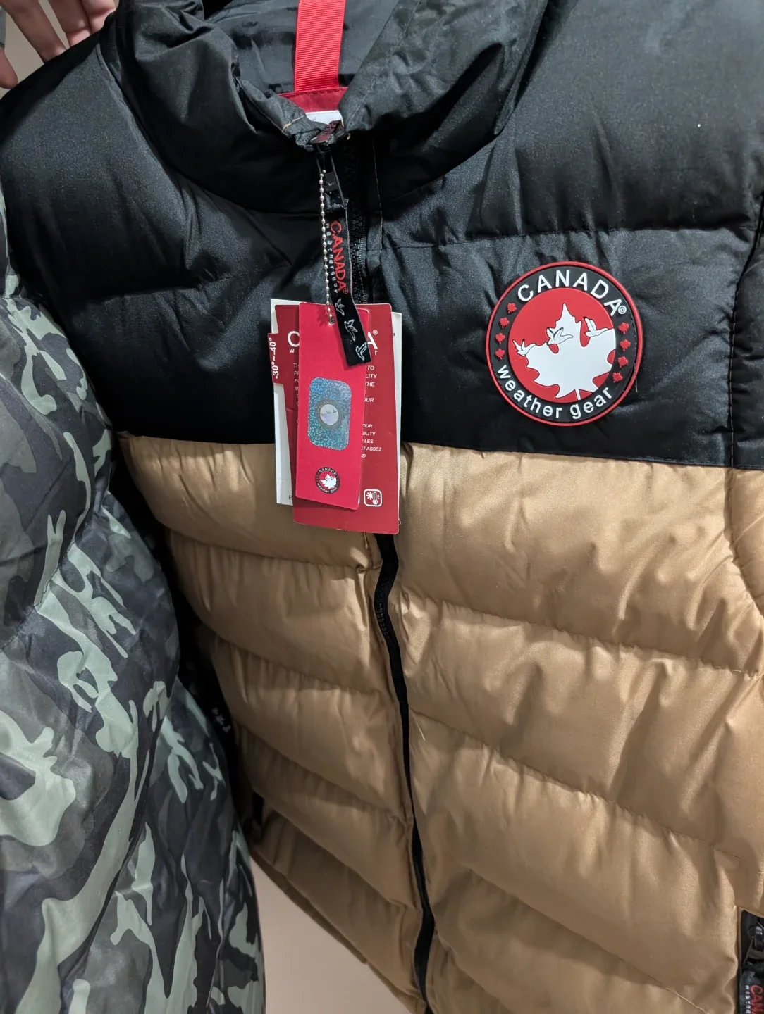 Canada Weather Gear Puffer Vest - L, XL & XXL image indicator(4)