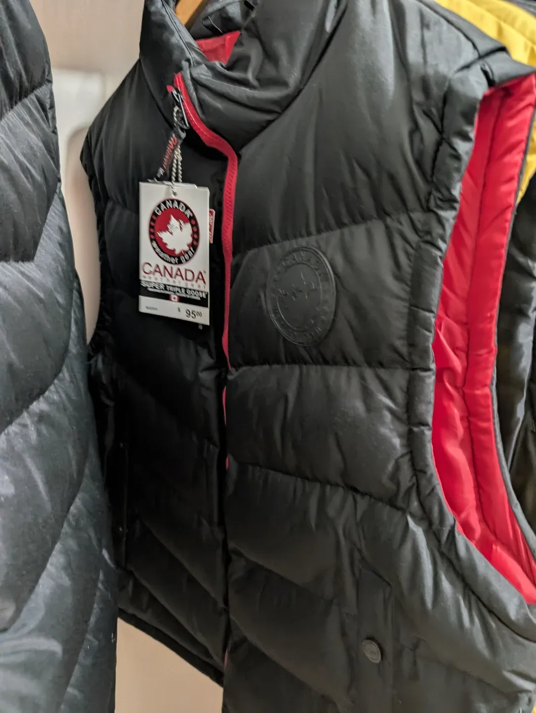 Canada Weather Gear Puffer Vest - L, XL & XXL image indicator(7)