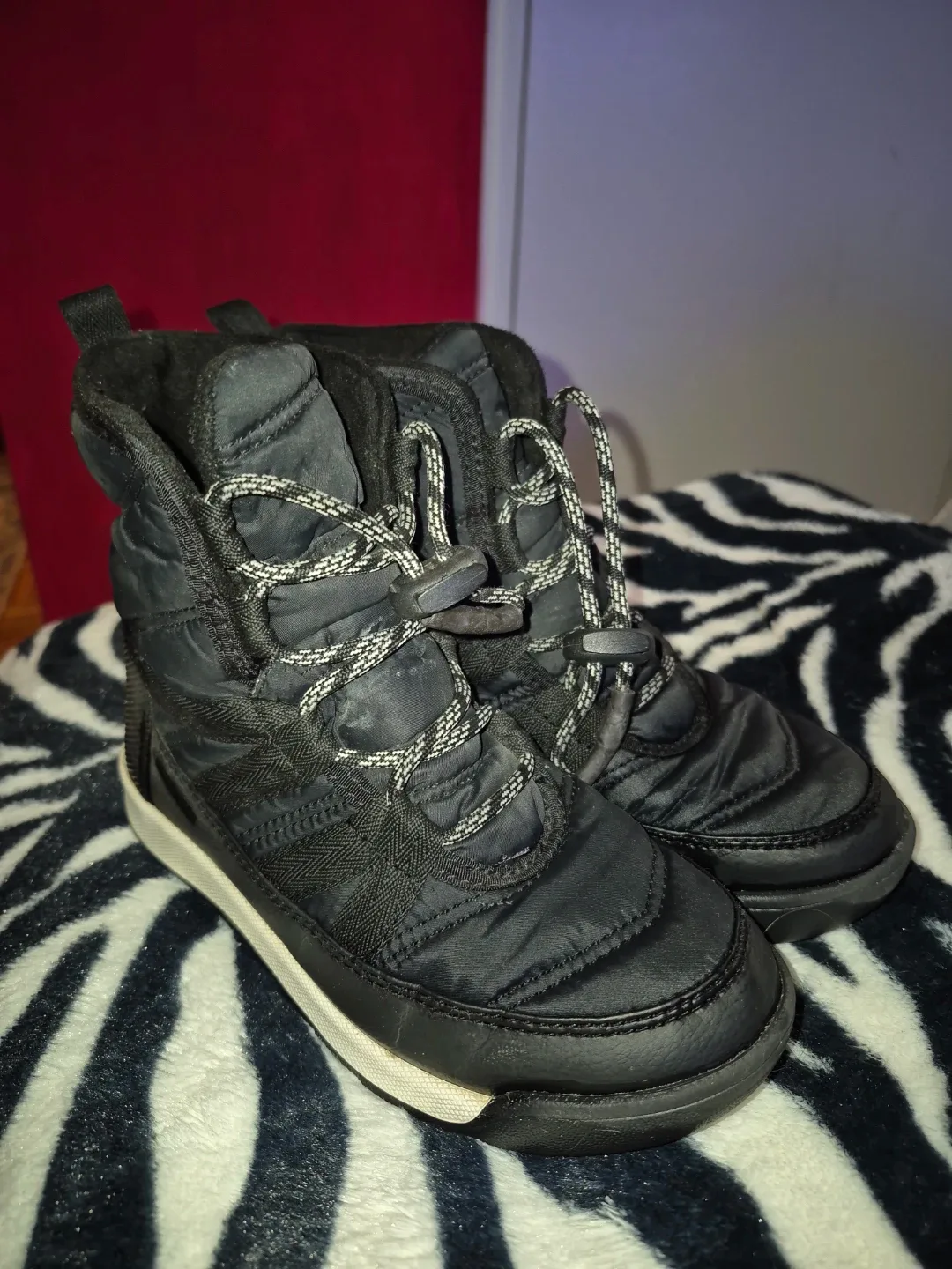 Sorel Black Winter Boots image indicator(2)