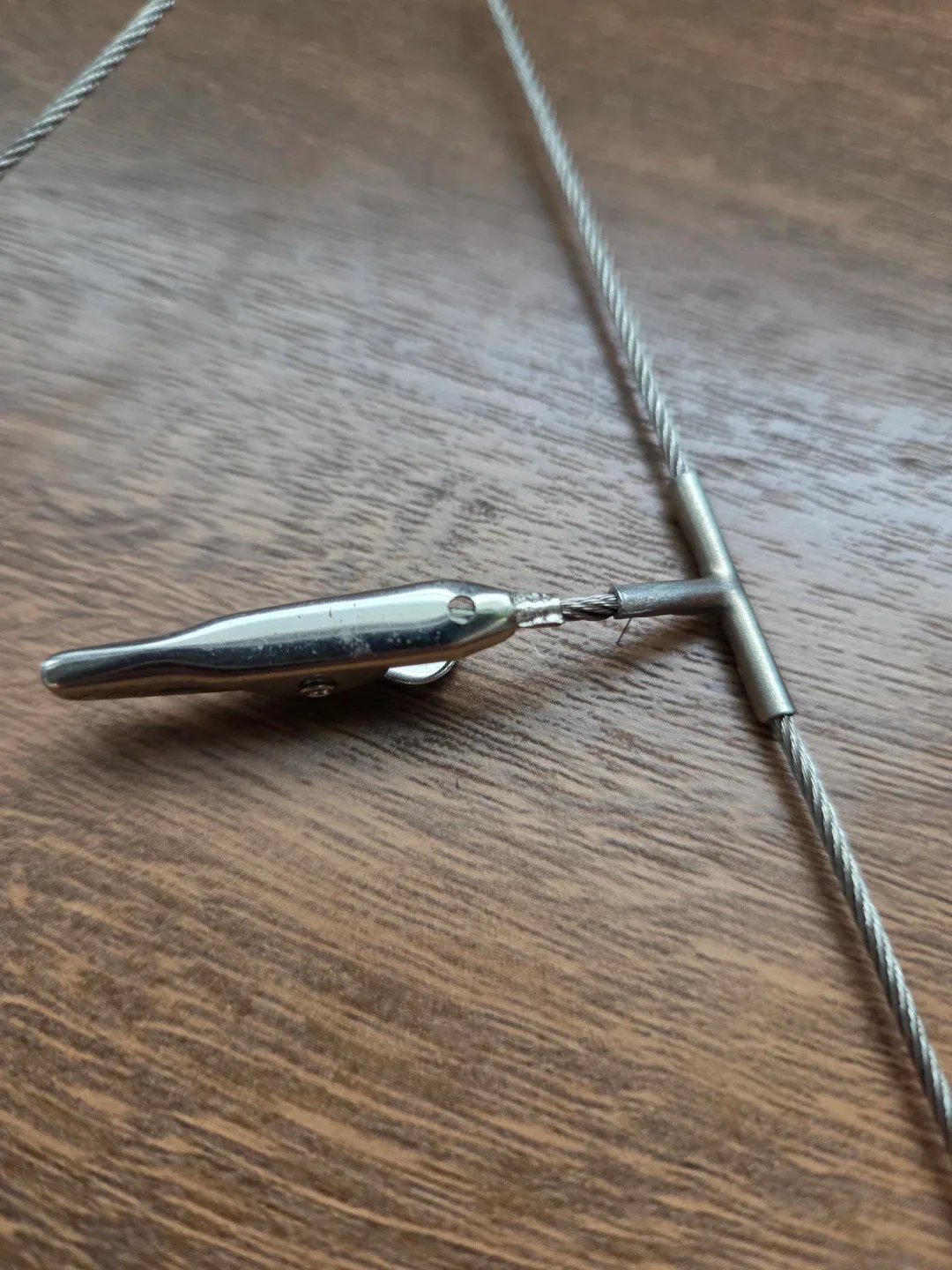 Hanging Cable Wire Strings w/ Clips (3 available) image indicator(6)