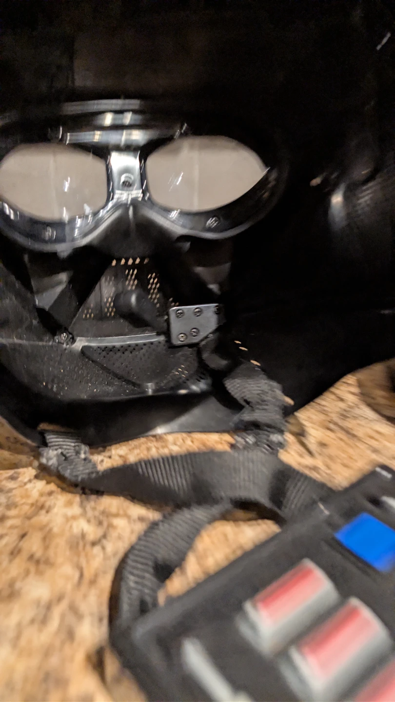 #cleanout Darth Vader Voice Changing Helmet - photo 5