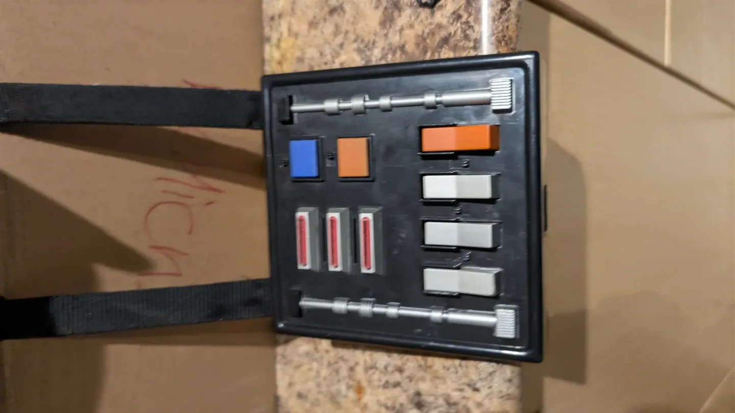 Darth Vader Voice Changing Helmet image indicator(8)