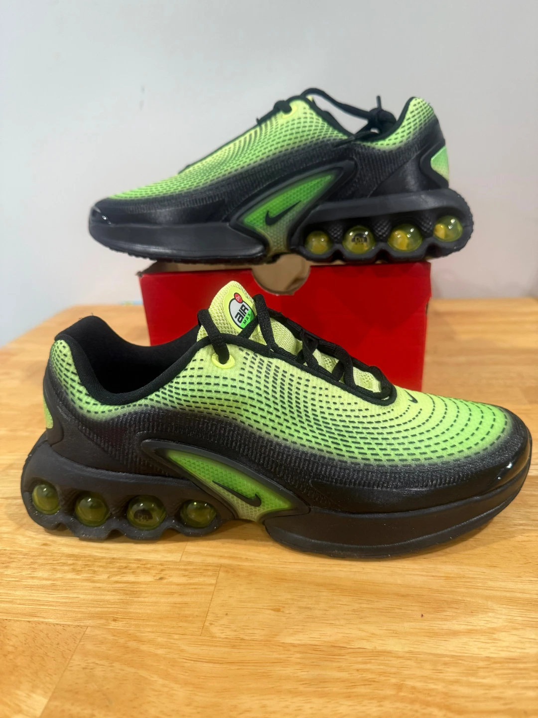 Nike Air Max TN AMD (GS) Neon Green, Size 6.5