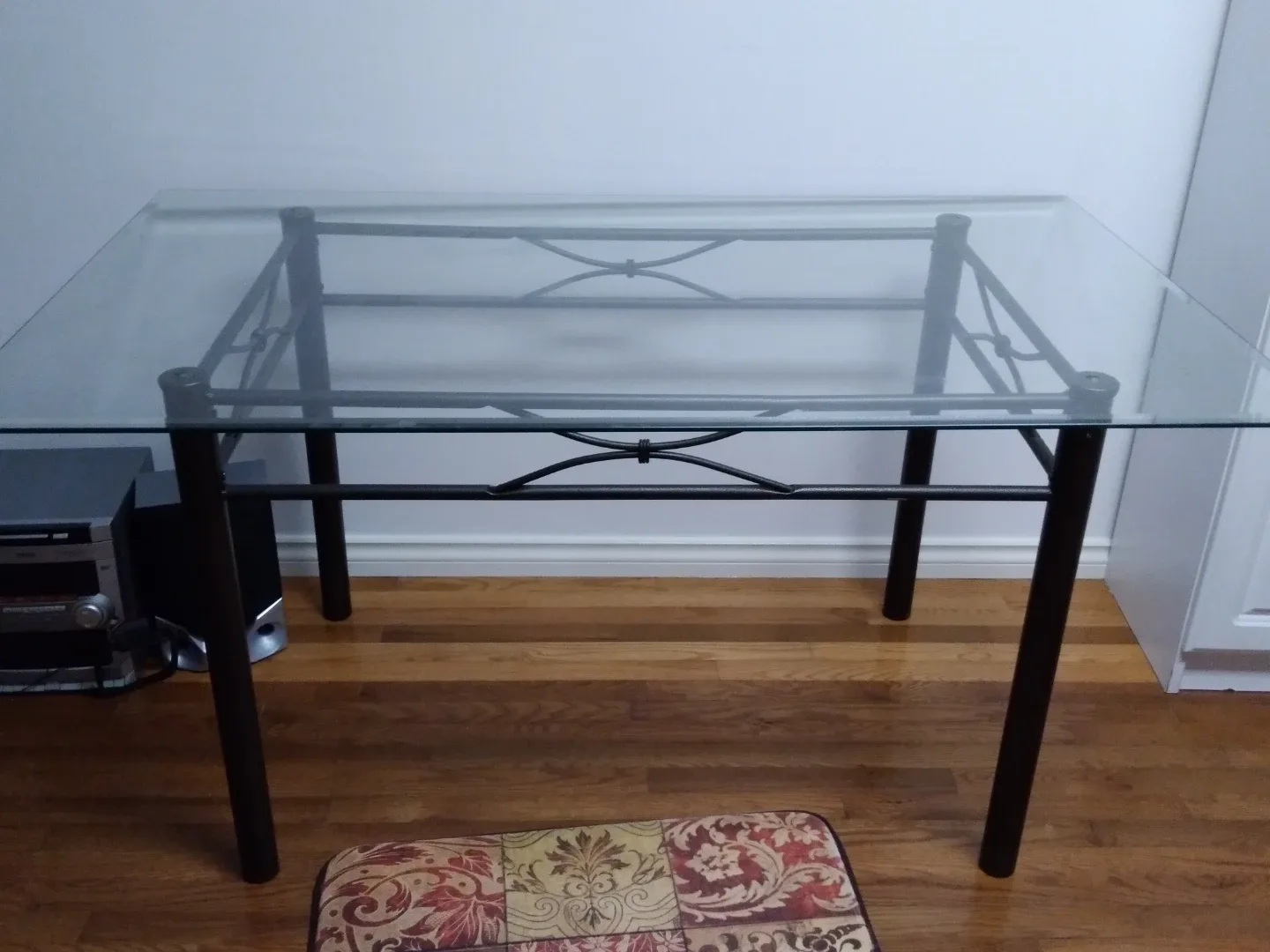 Glass Top Dining Table image indicator(2)