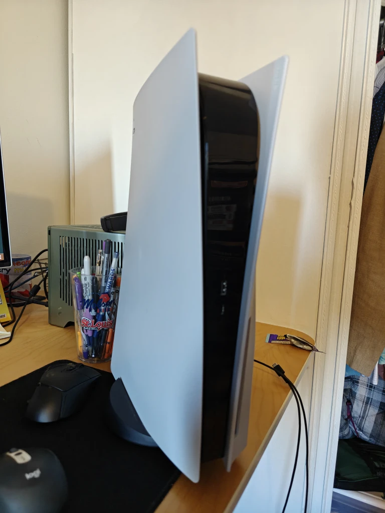 PlayStation 5 (PS5) Console and Xbox Series X - photo 3