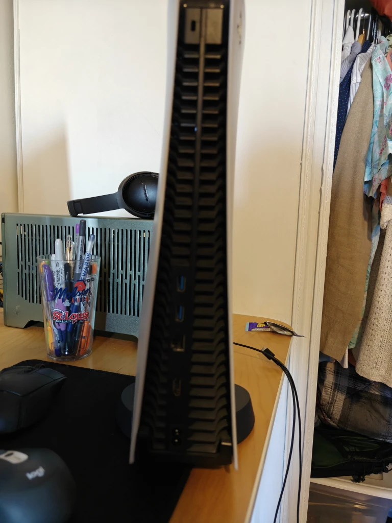 PlayStation 5 (PS5) Console and Xbox Series X - photo 4