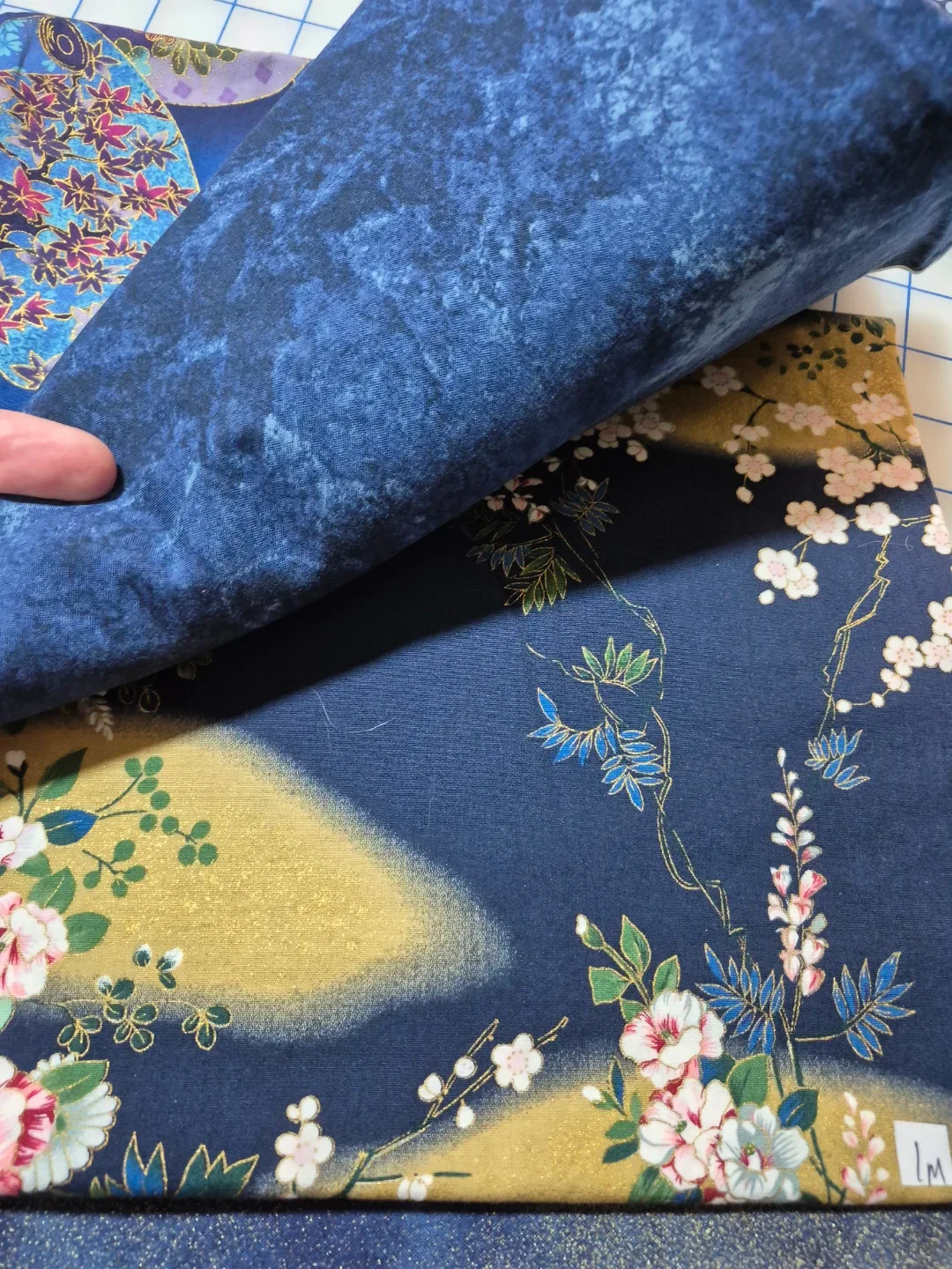 Assorted Fabric Pieces - 1m Lengths image indicator(3)