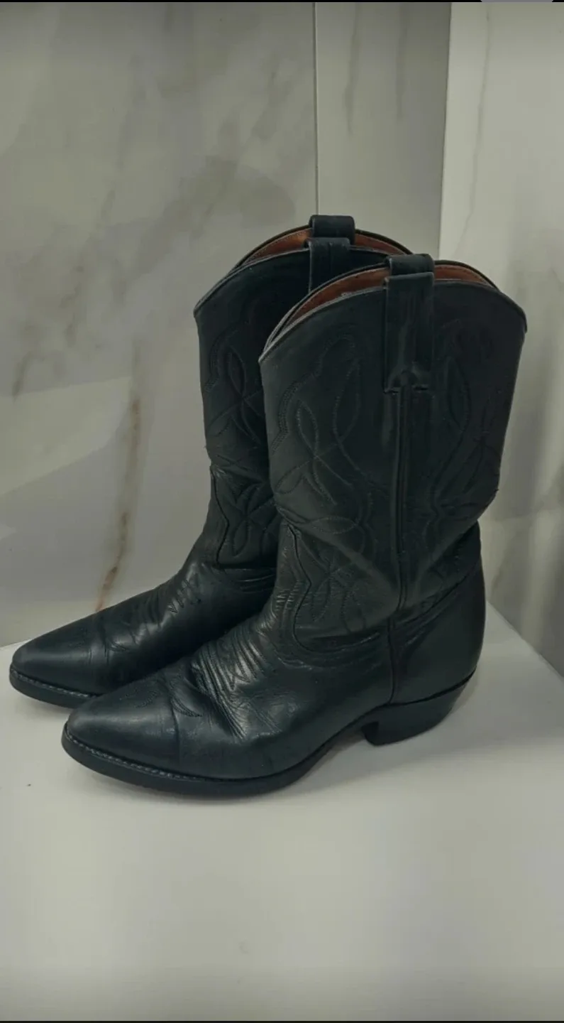 Full- grain Black Leather Cowboy Boots (Made in Canada) image indicator(5)