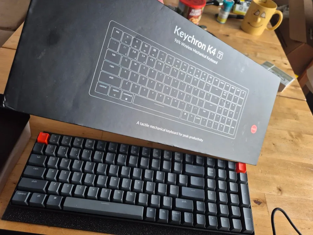 Keychron K4 Version 2 Wireless Mechanical Keyboard image indicator(2)