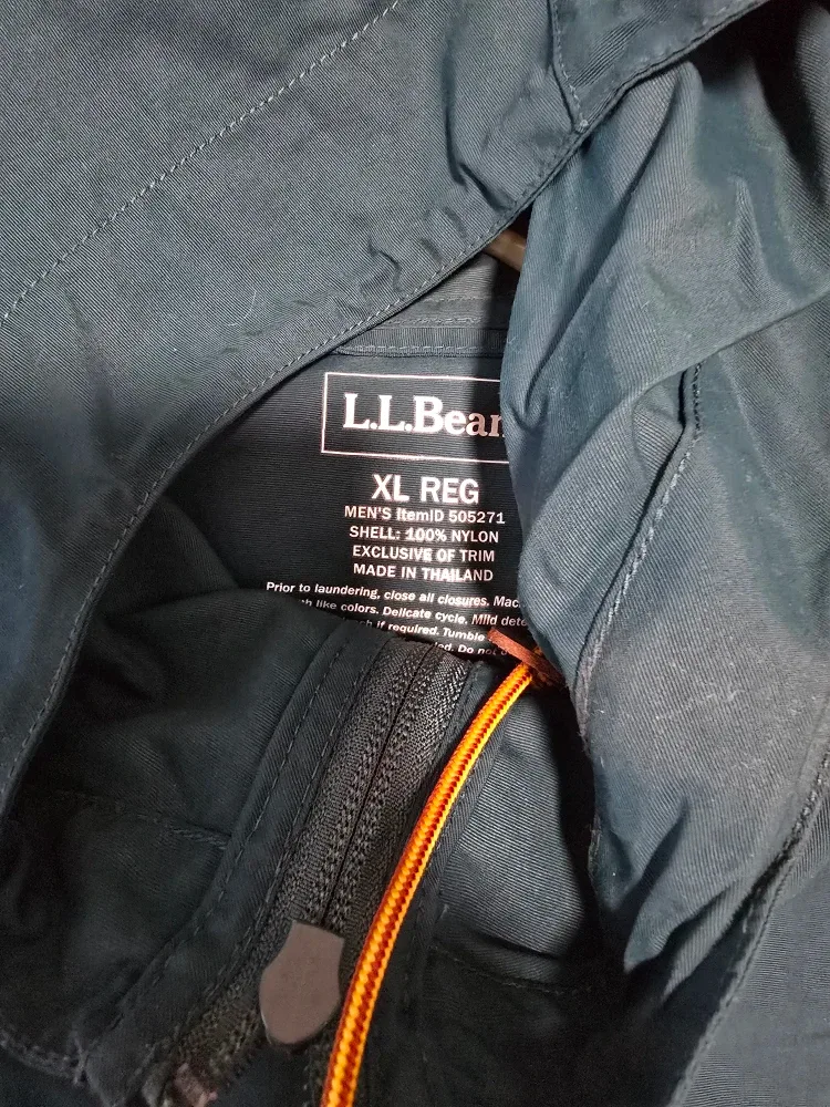 L.L.Bean Men's XL Pullover Windbreaker image indicator(3)