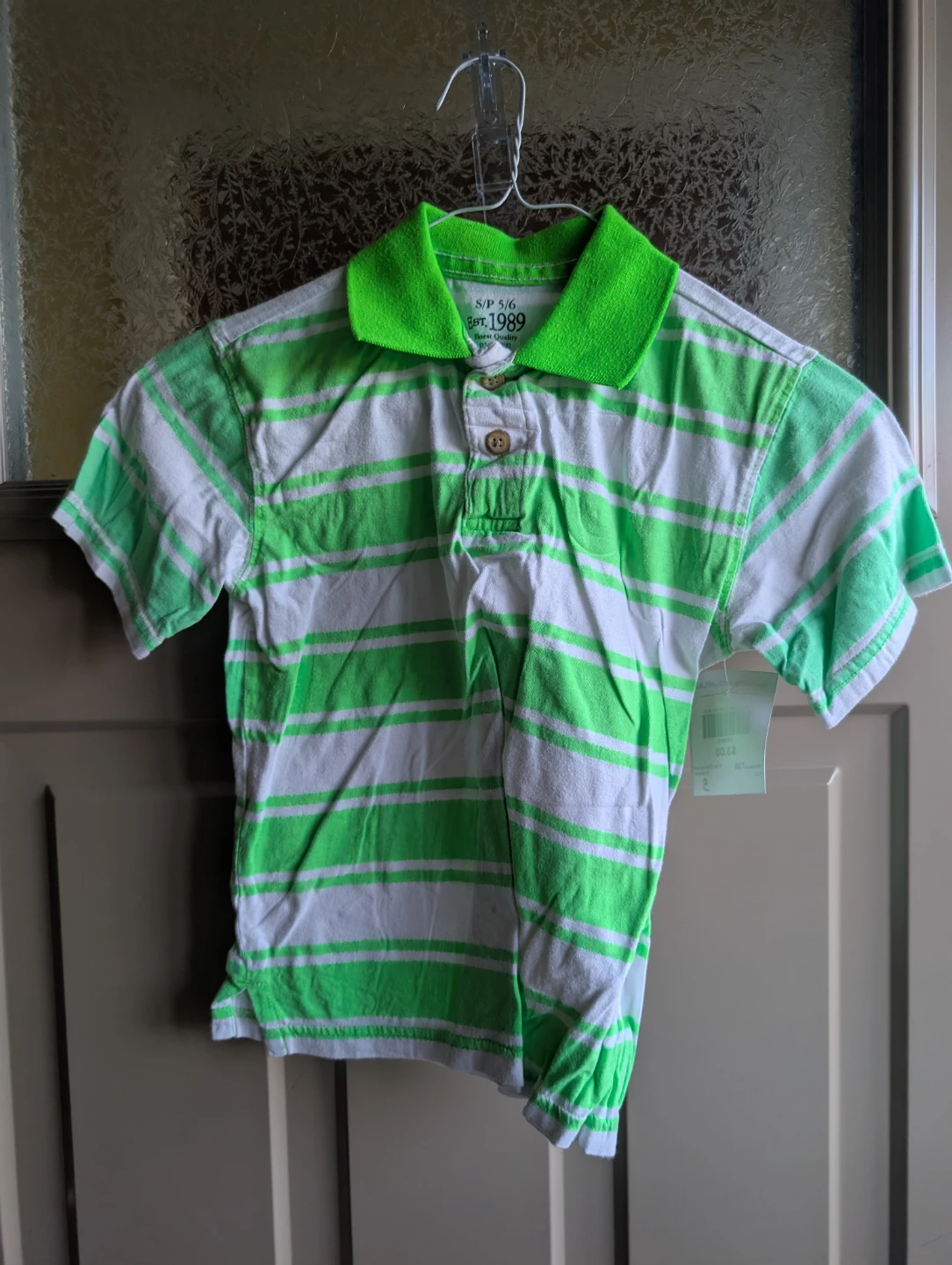 Boys sz 5 Childrens Place shirt