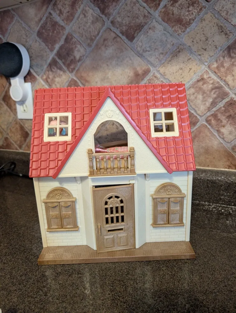 Calico Critters Dollhouse & Accessories image indicator(8)