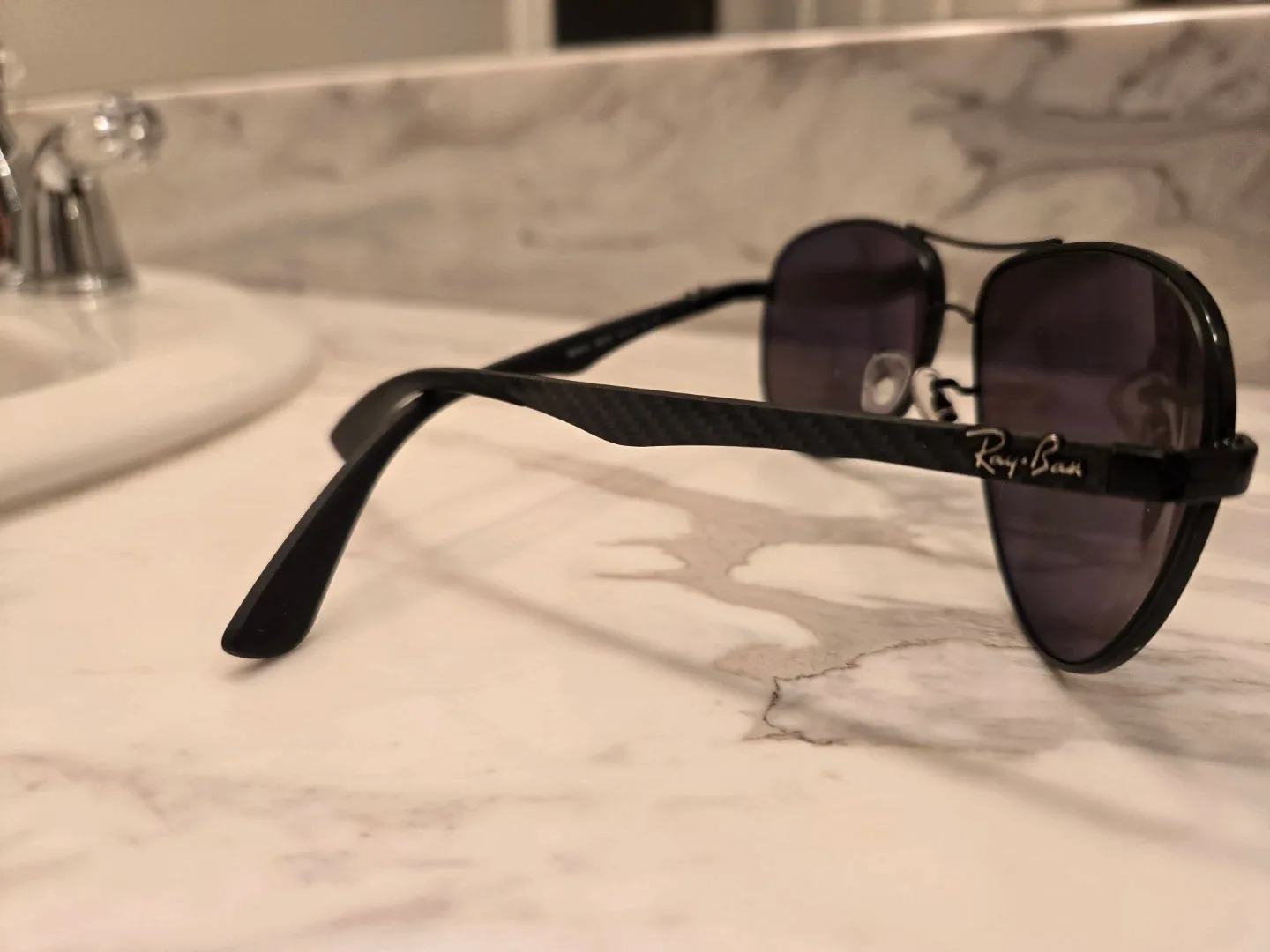 Brand new authentic Ray-Ban Aviator sunglasses image indicator(4)