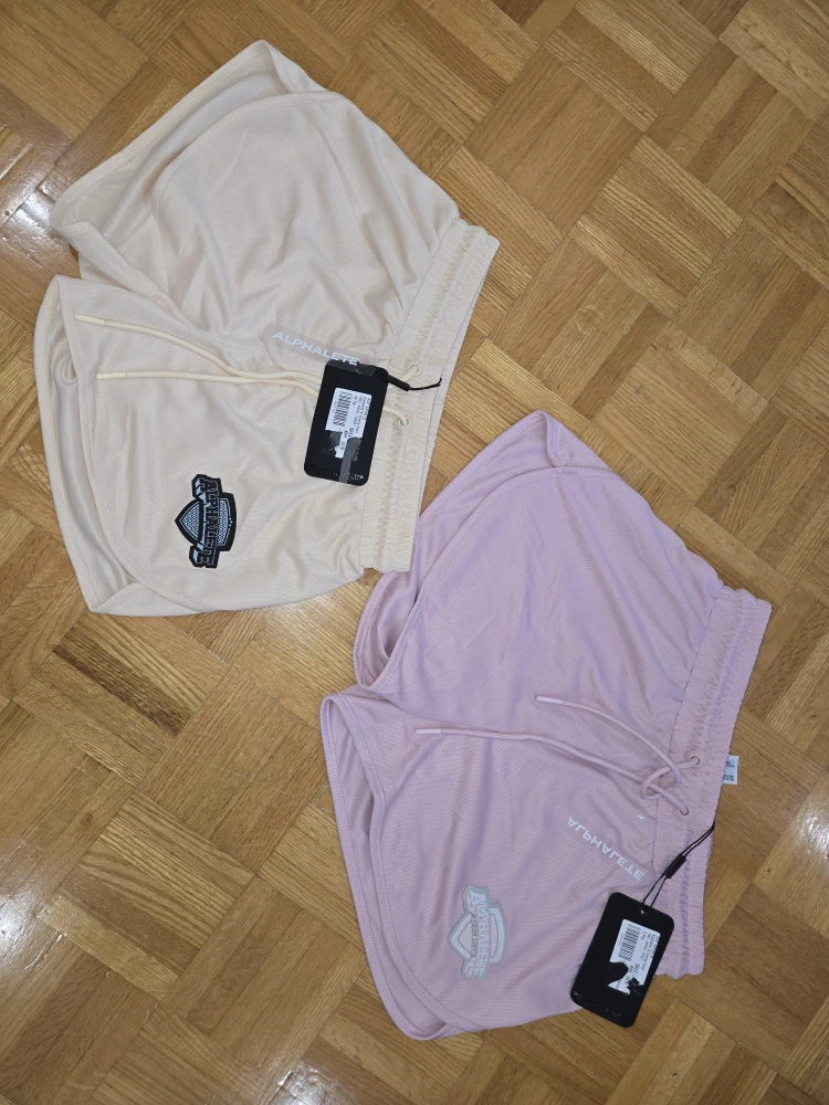 Alphalete & RêveL Shorts and Hoodie - photo 2