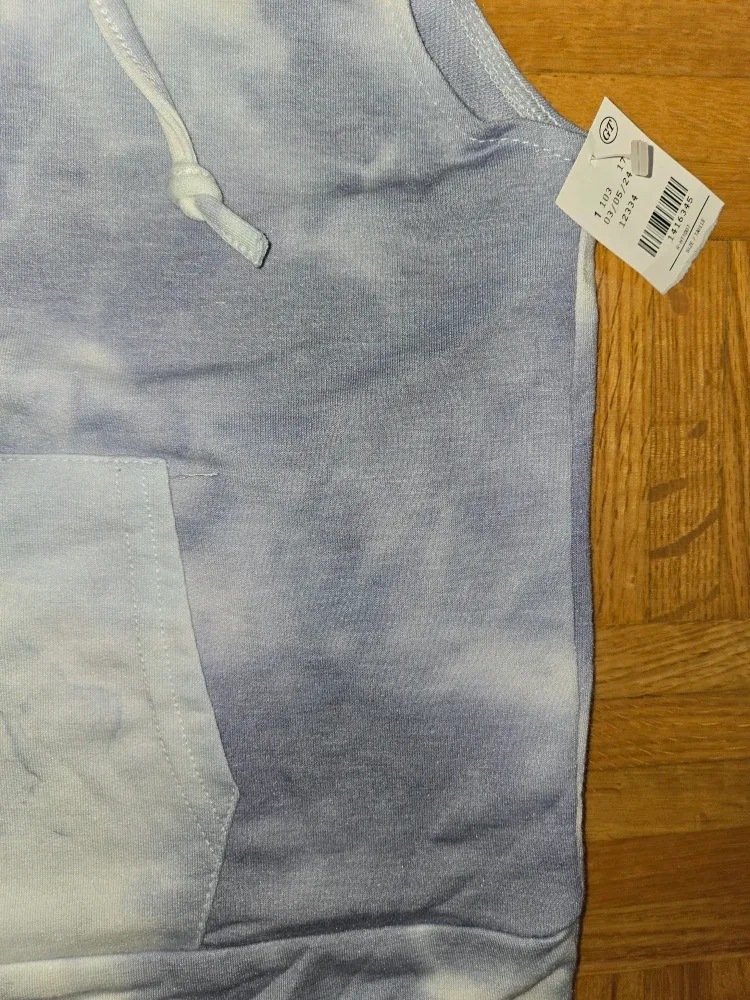 Alphalete & RêveL Shorts and Hoodie image indicator(3)