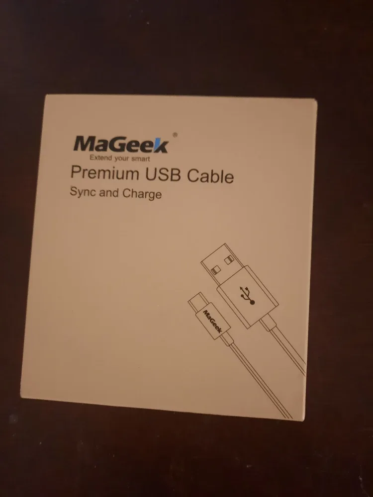 MaGeek Premium USB Cable - Sync and Charge