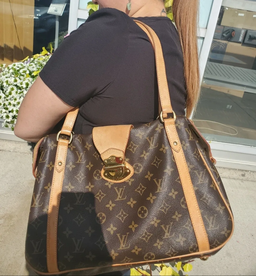 Louis Vuitton Monogram Canvas Lockit MM Bag image indicator(2)