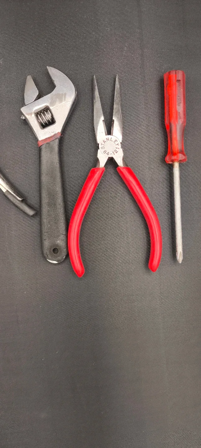 Mixed Lot of Hand Tools image indicator(3)