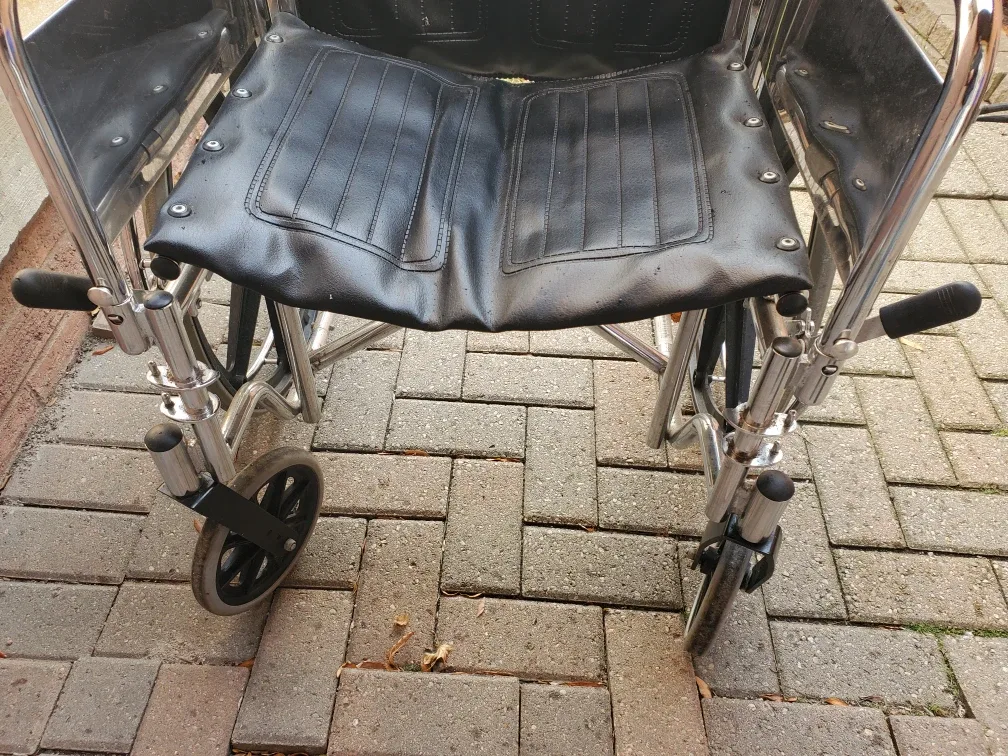 AMG Wheelchair - Mobility Aid image indicator(5)