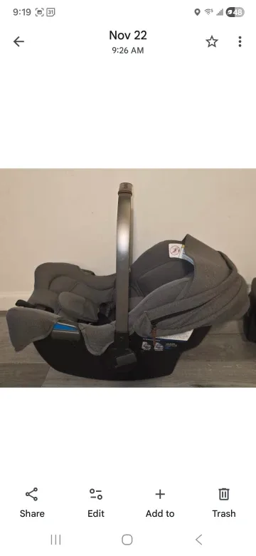 Nuna Pippa car seat with base