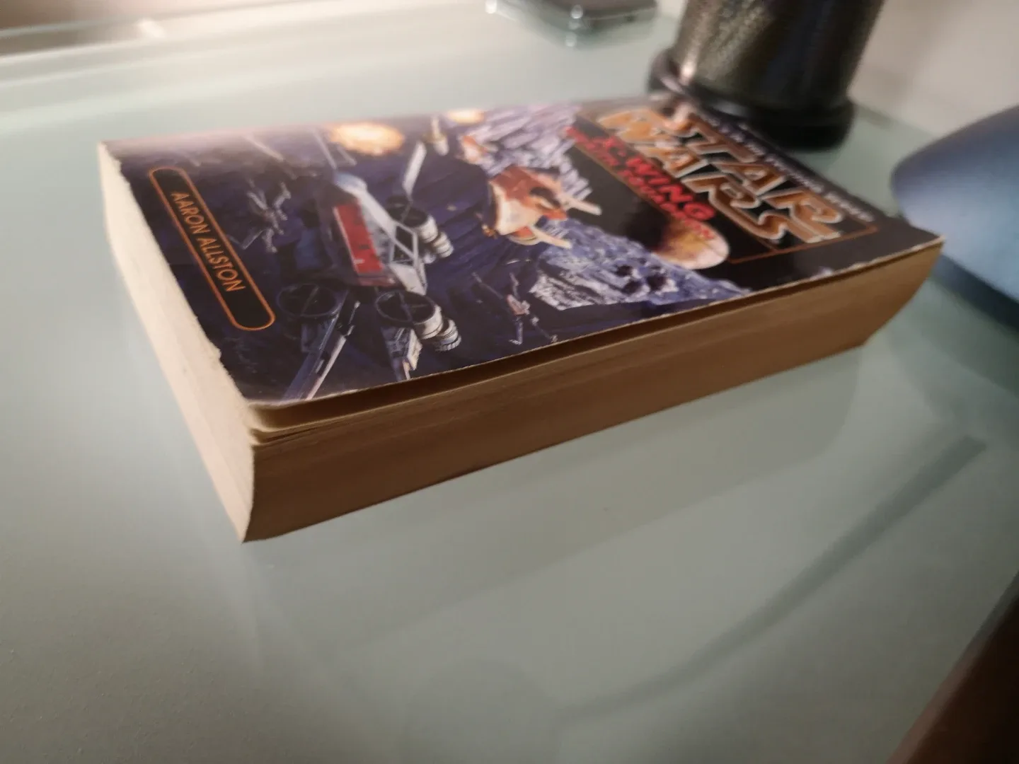 X-Wing Book #5/5 ~ Star Wars Novel ~ Wraith Squadron image indicator(4)