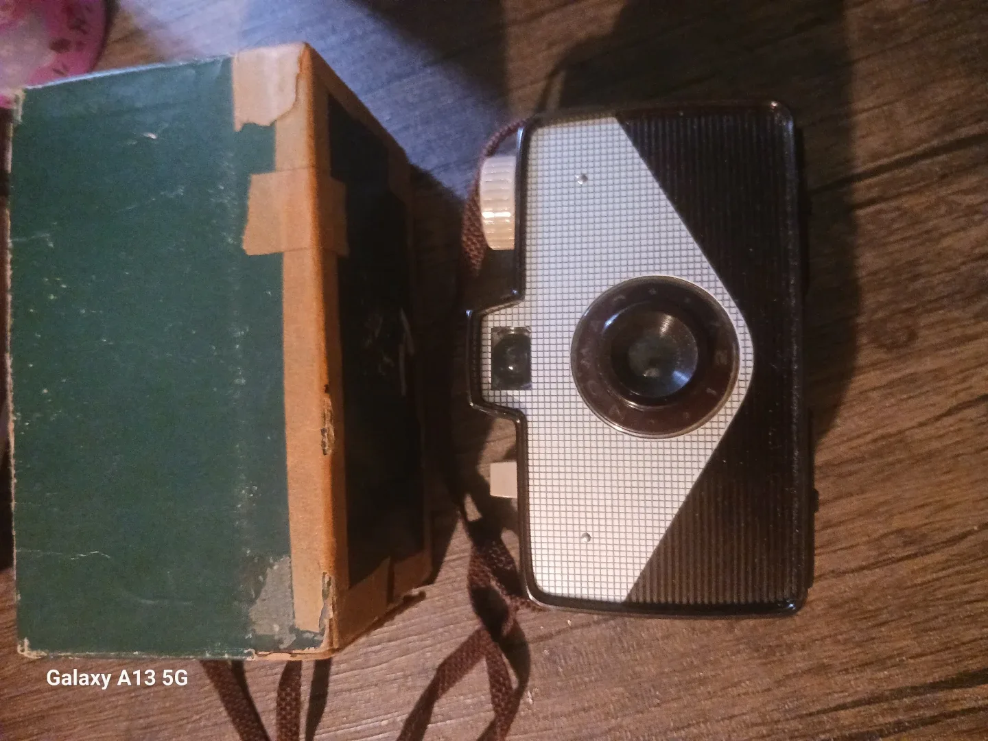 Vintage Brownie Reflex Camera with Box