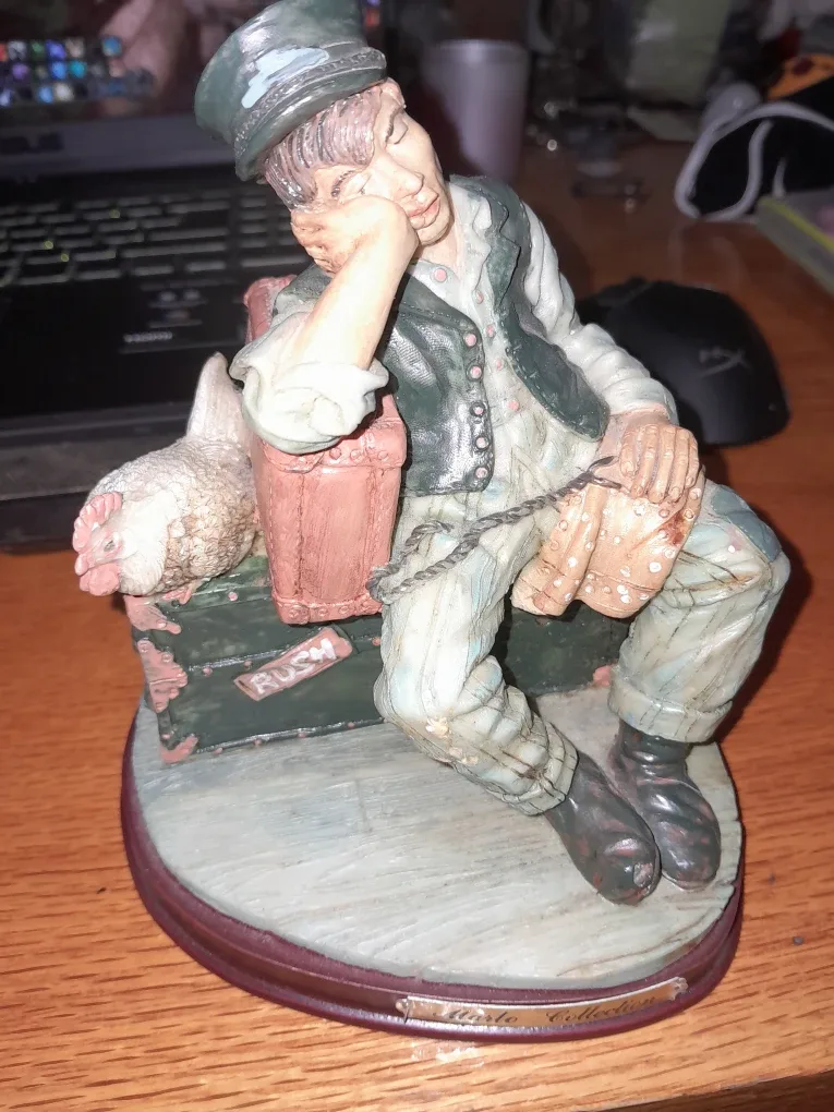 Marlo Collection Figurine