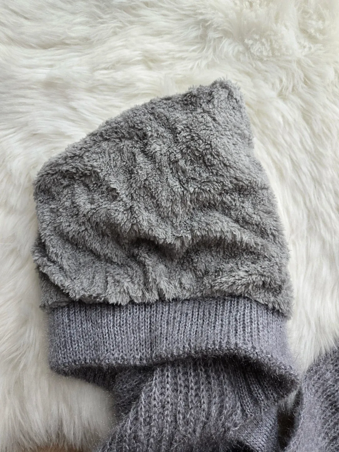 Combined Grey Knit Hat and Scarf image indicator(3)