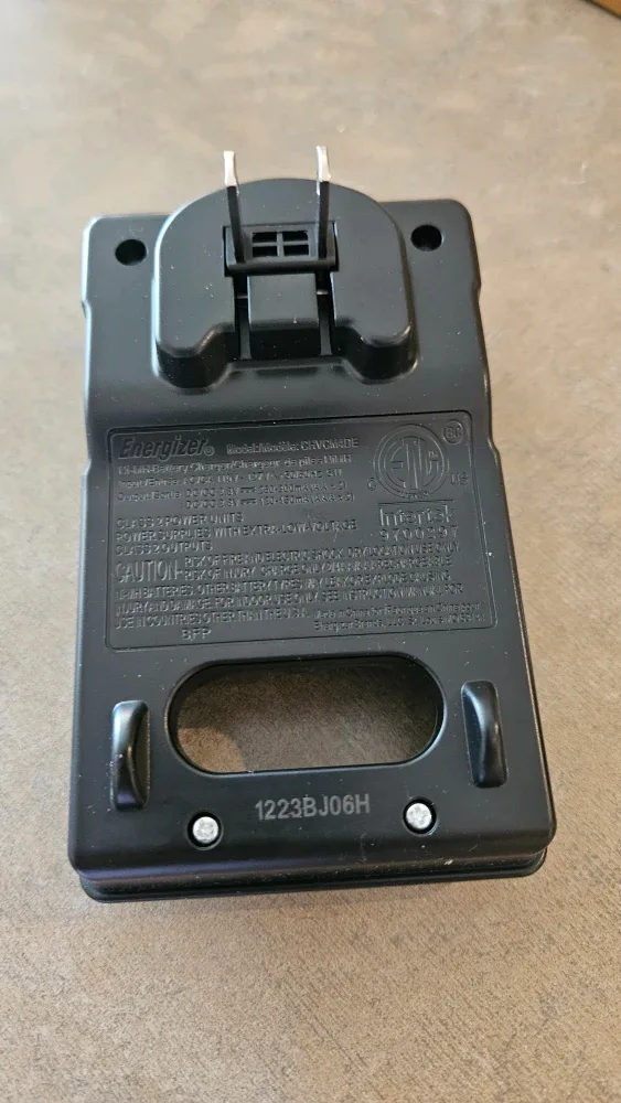 Energizer NiMH Battery Charger AA/AAA image indicator(2)