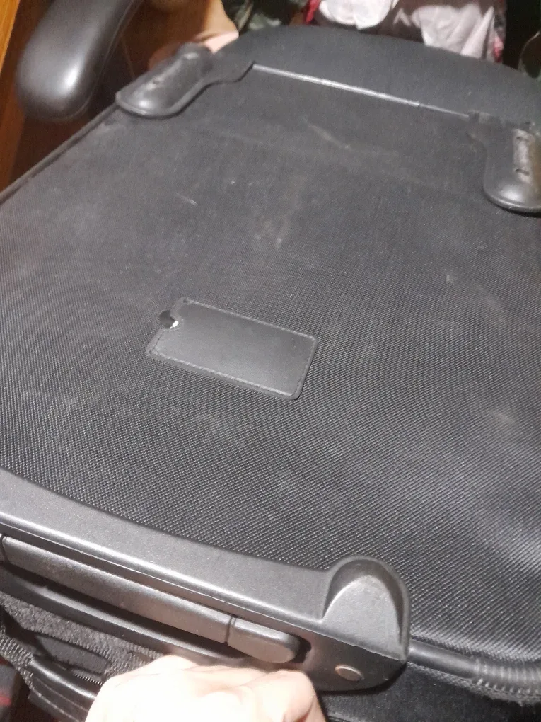 Protocol Black Rolling Suitcase image indicator(3)