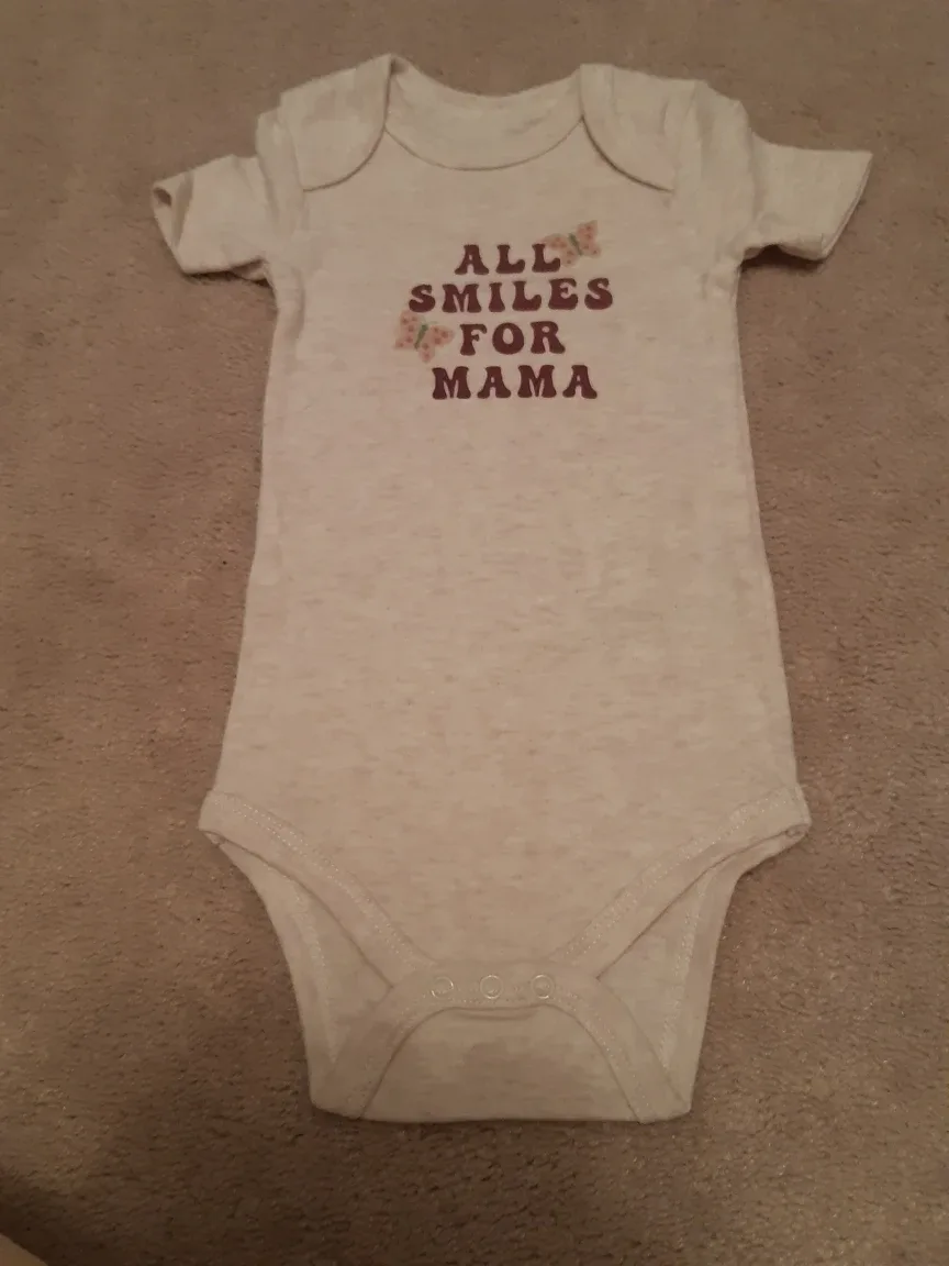 BRAND NEW SET OF 7 -ONSIES SIZE 9 MONTHS image indicator(7)