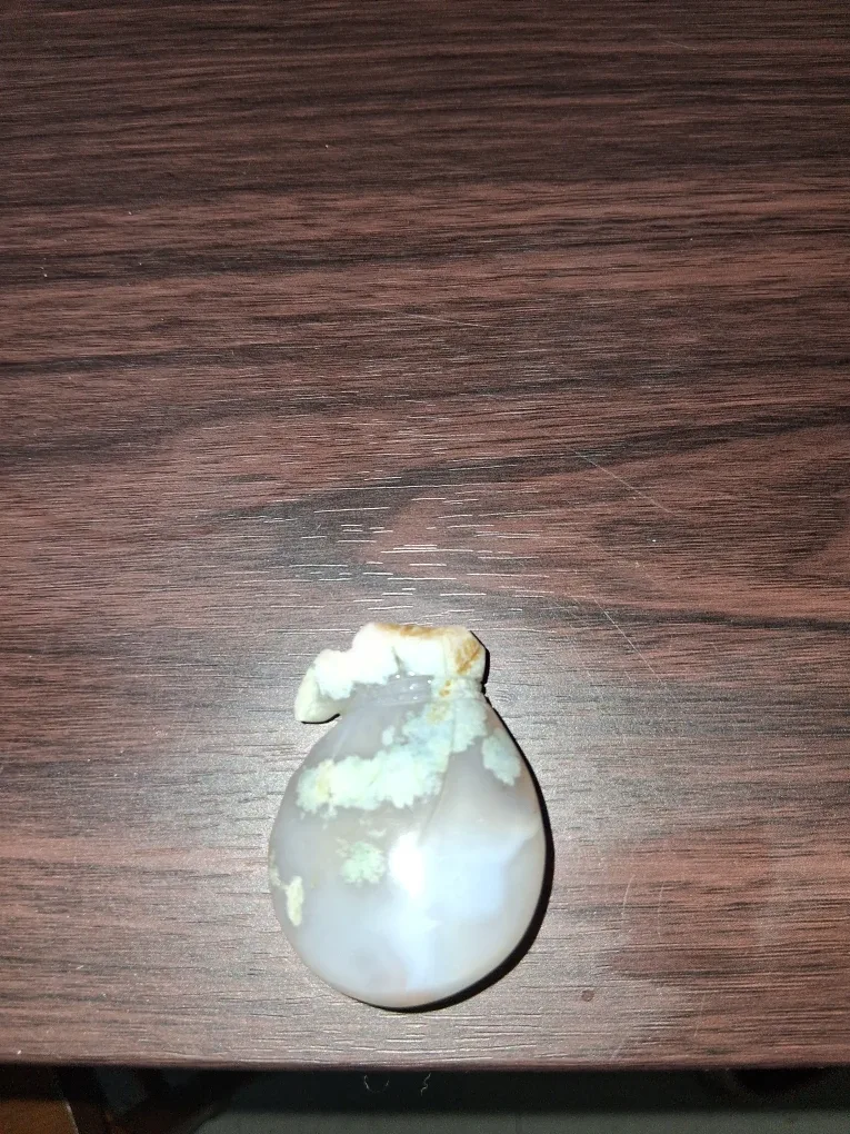 Agate Chalcedony Money Bag/Santa Sac Carving image indicator(4)