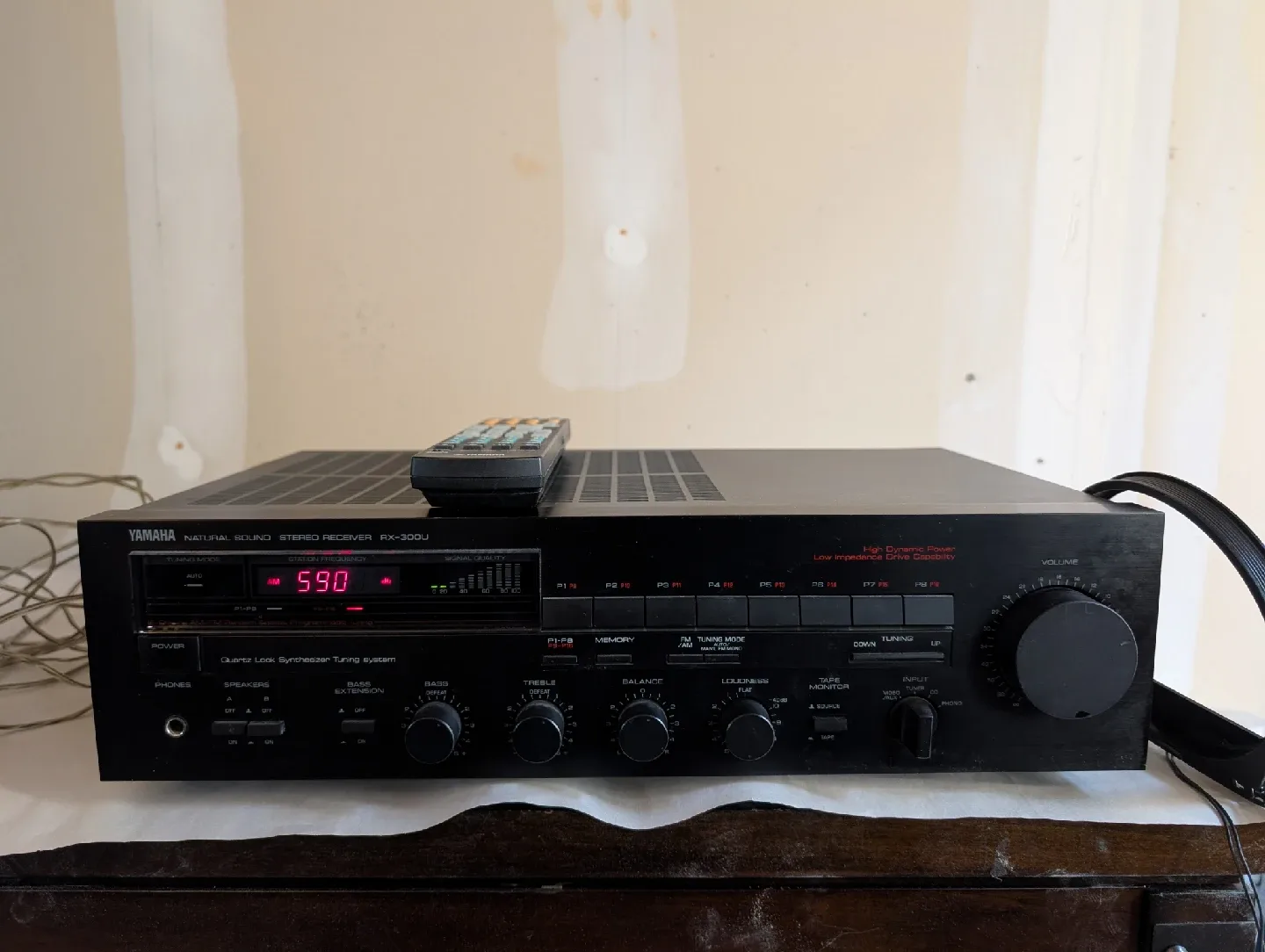 Yamaha RX-300U Natural Sound Stereo Receiver thumbnail