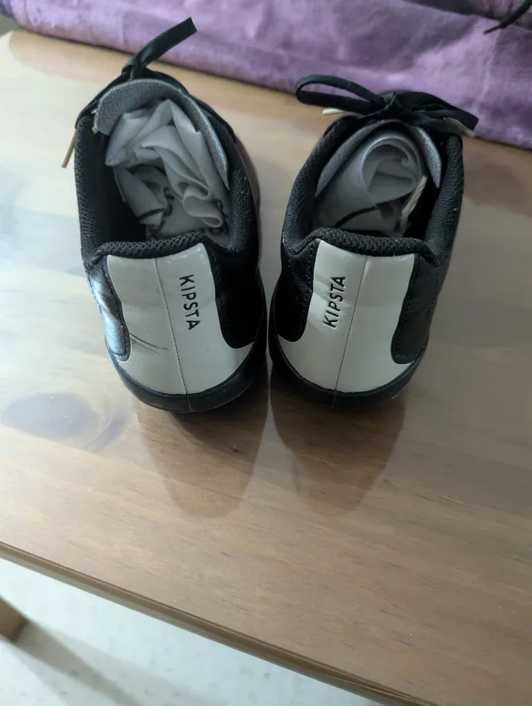 Soccer shoes size 10 image indicator(3)