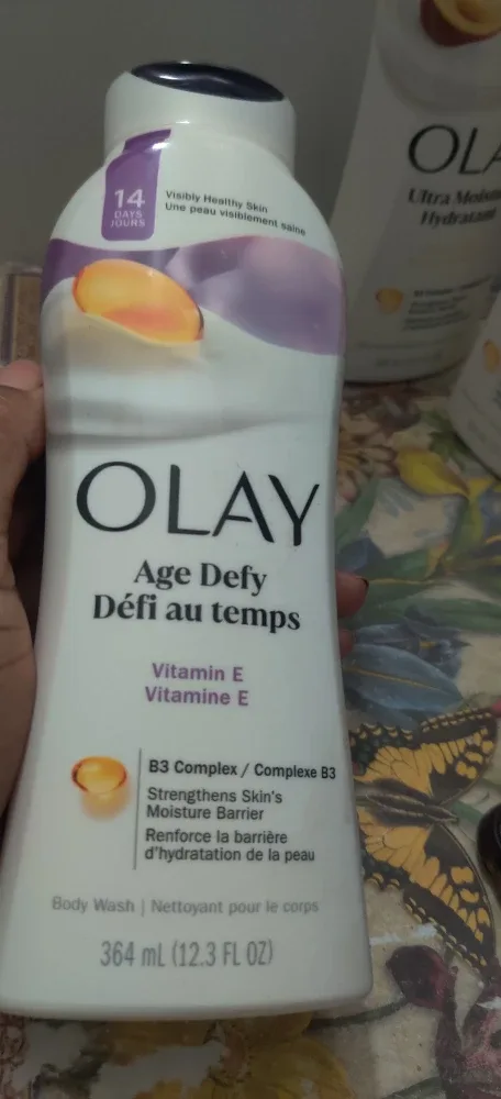 Olay Ultra Moisture & Age Defy Body Wash x 3 image indicator(2)