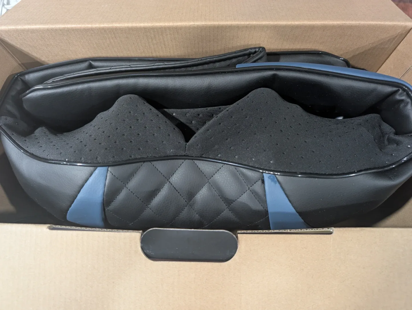 WOQQW Shiatsu Neck and Back Massager with Heat image indicator(3)