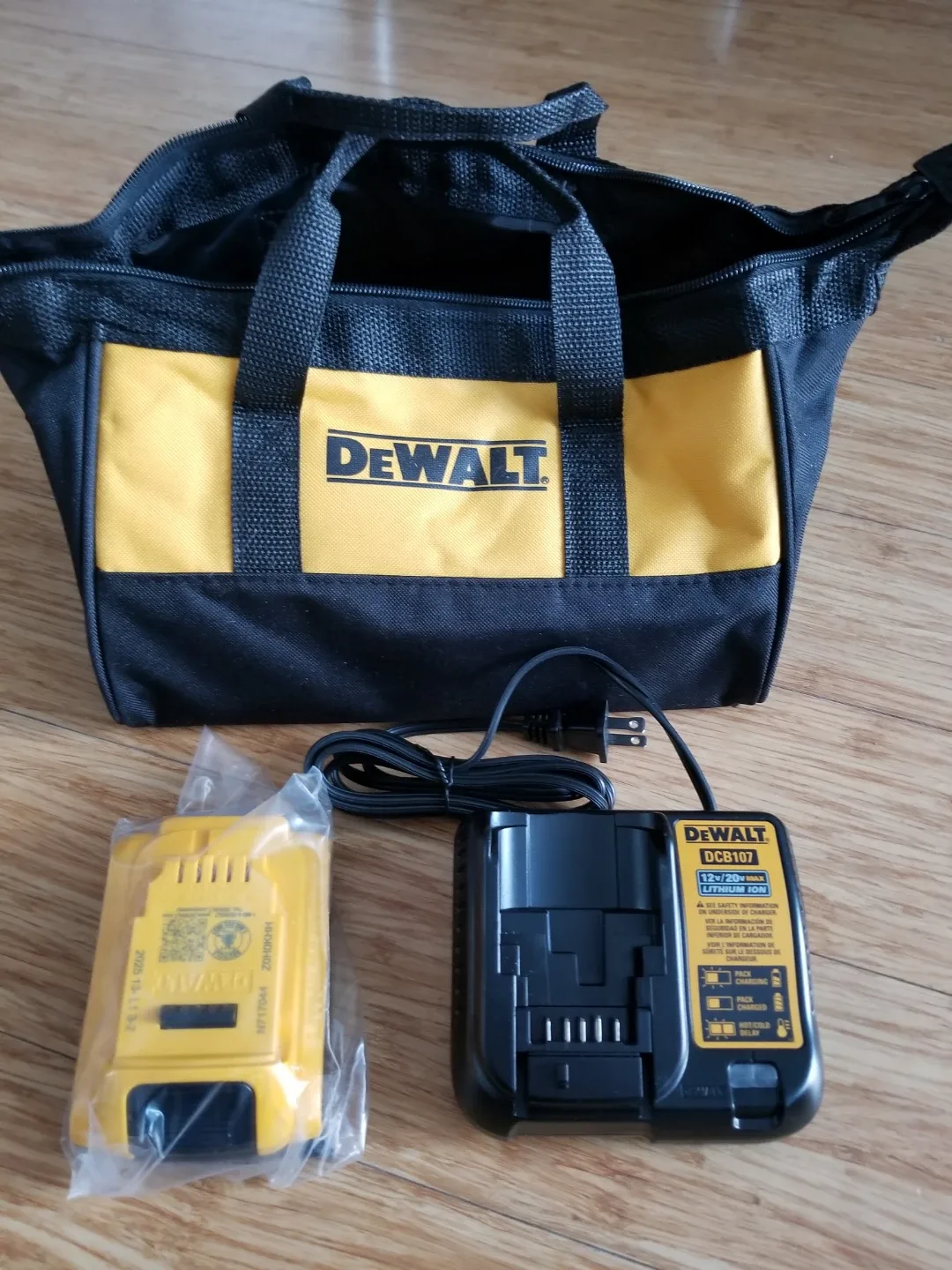 New DeWalt 20V MAX 2.0AH Battery & Charger thumbnail