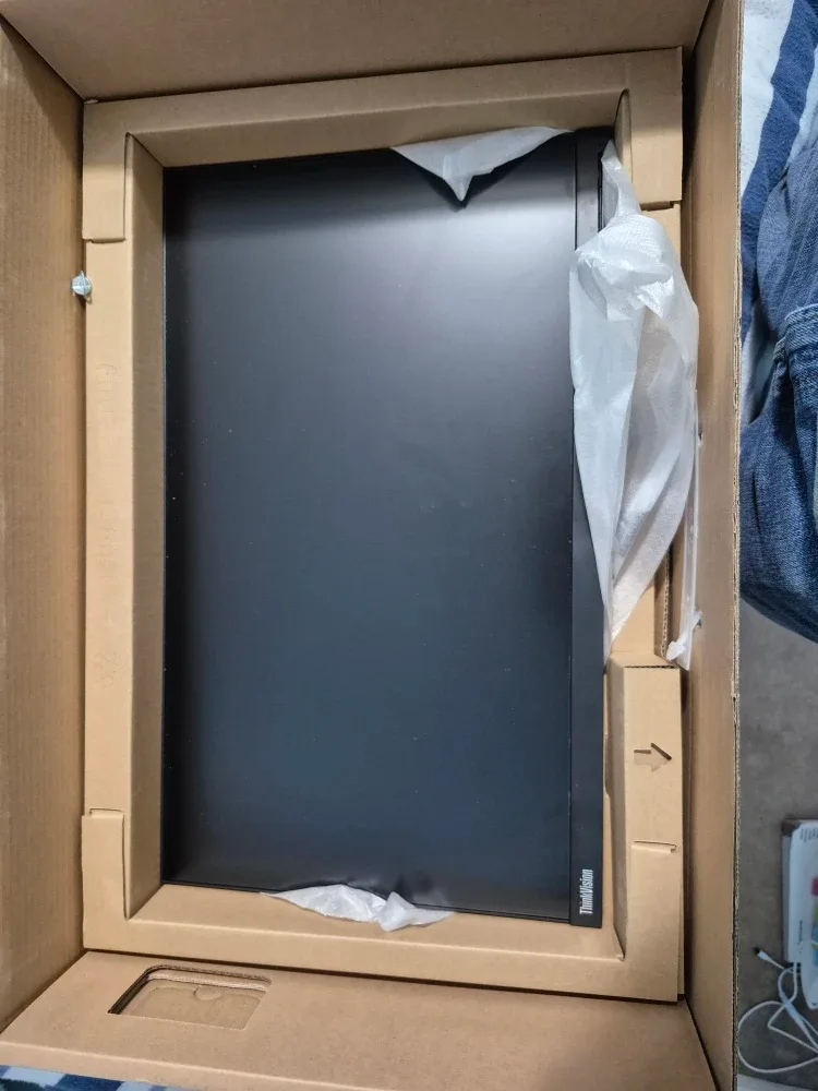 Lenovo ThinkVision P24q-10 23.8" Monitor (brand new) image indicator(3)