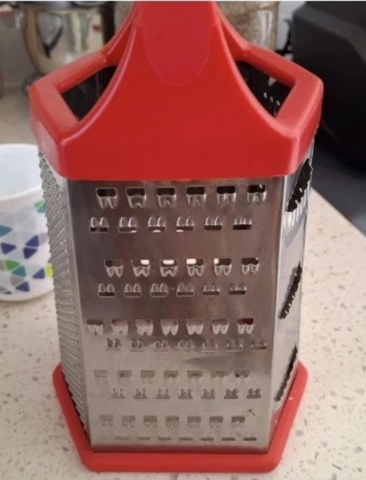 Box Grater - Red
