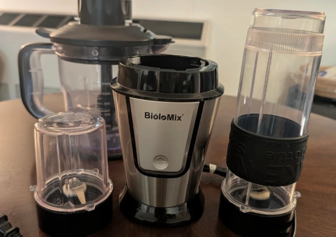 BioloMix Blender Set – $25 CAD (OBO) - photo 2
