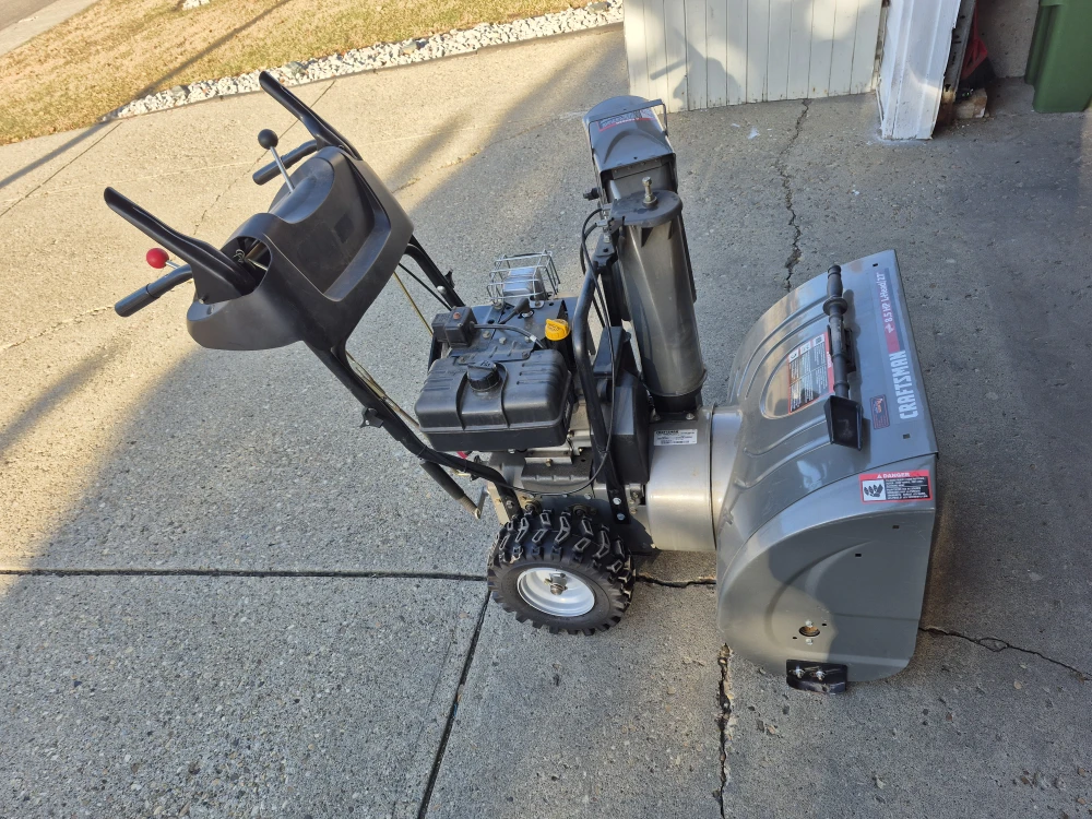 Craftsman 8.5 HP L-Head 27" Snowblower - photo 2